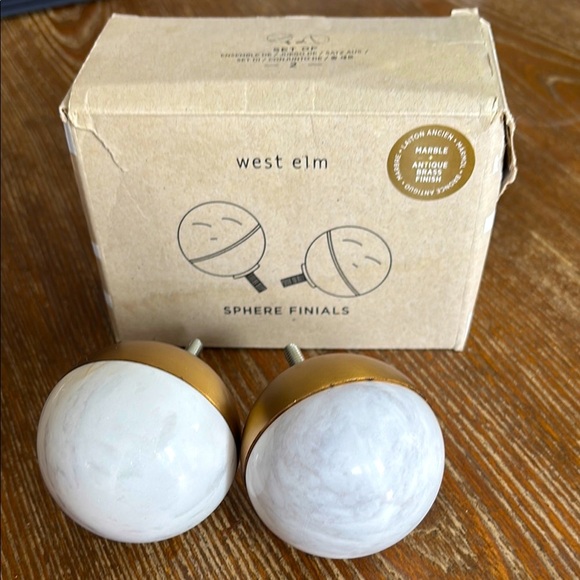 NWOT‼️West Elm Marble Sphere Finials with Gold Accents Mid century modern. - Picture 1 of 4